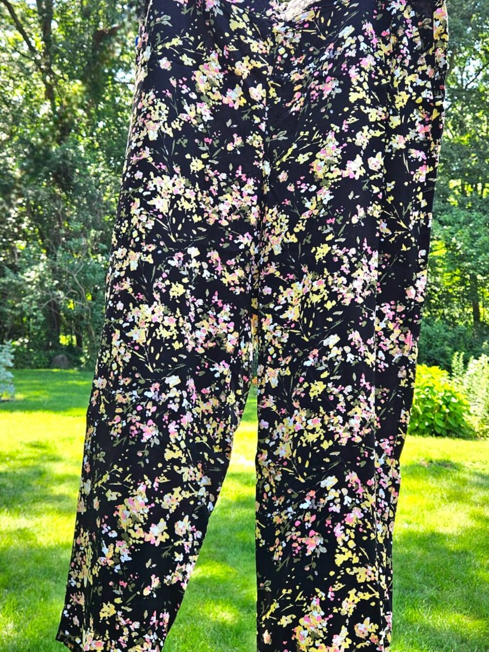 Jessica Simpson floral pants size L NWOT